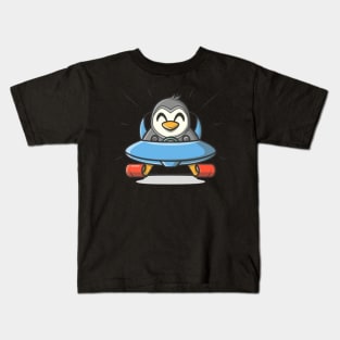 An adventurous penguin Kids T-Shirt